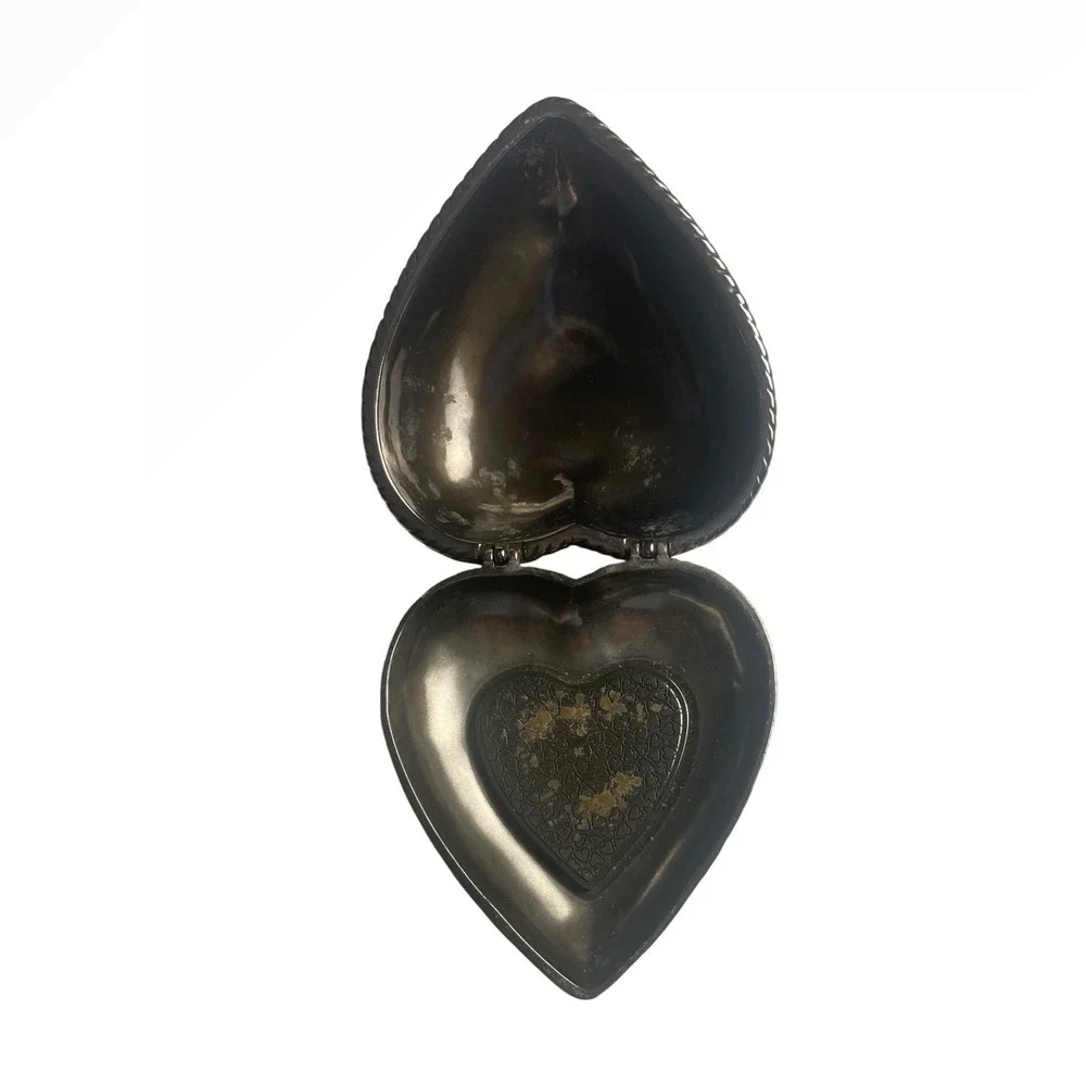 Brighton Silver Tone Heart Trinket Box Floral Rope Edge Jewelry Keepsake‎